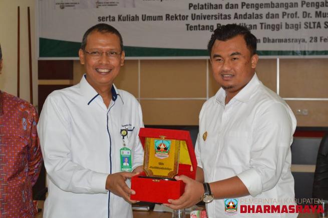 Pemkab Dharmasraya dan Unand Perpanjang Perjanjian Kerjasama