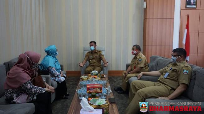 DT. RAJO MEDAN SAMBUT KUNJUNGAN SILATURAHMI PEJABAT BKKBN SUMBAR