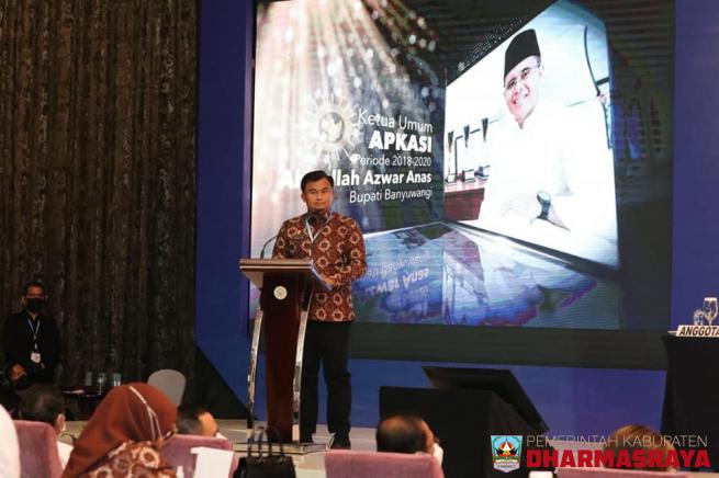 SUTAN RISKA TUANKU KERAJAAN PIMPIN APKASI PERIODE 2021-2026