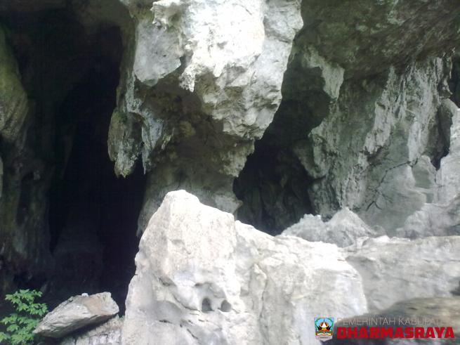 Gua Cigak (Cigak cave/monkey cave)